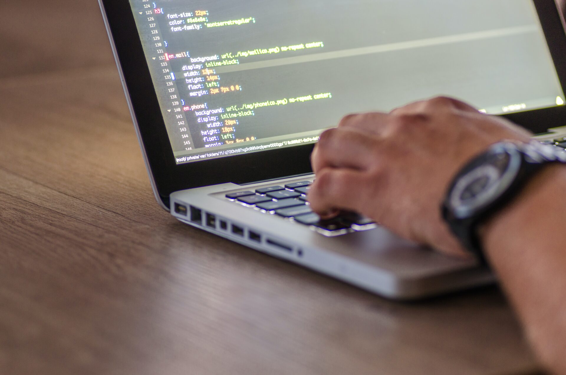 Intelligenza artificiale: verso la fine della programmazione?